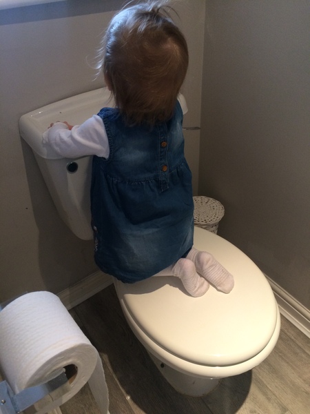 Is my 18 month old showing signs of readiness to potty train