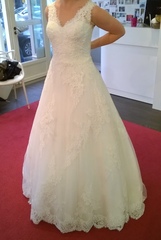 Wedding dress advice