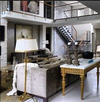 DH wants to move to ultra-modern house..