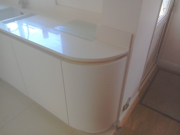 Curved kitchen units