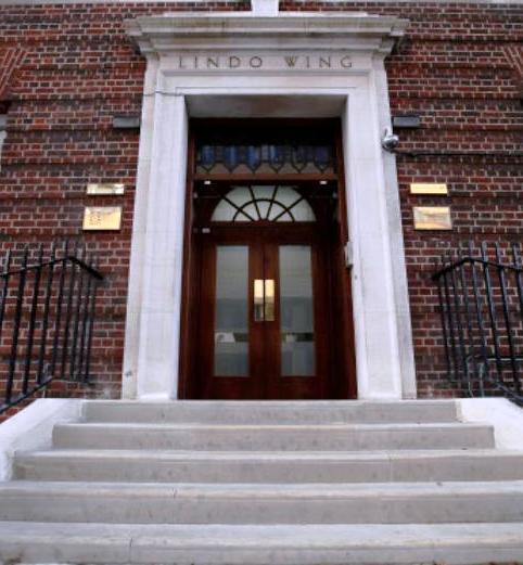People camping outside the Lindo wing