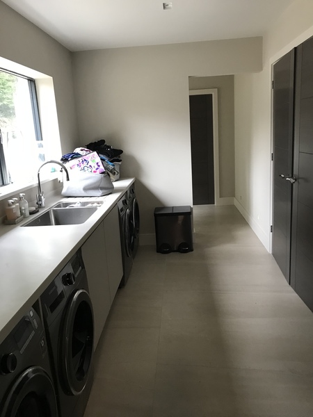 Help me lay out this boot-room / laundry....