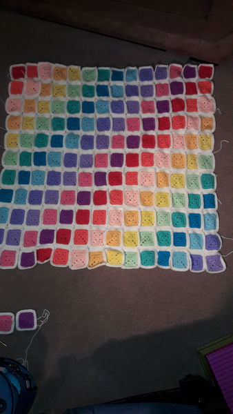 Border for solid granny square blanket