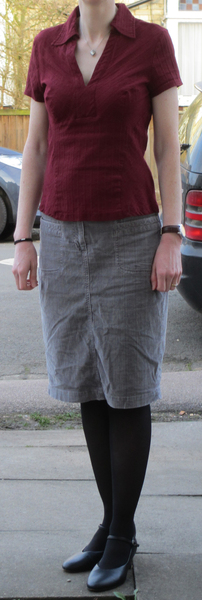 Frugaleers chatting and saving in the April sunshine.