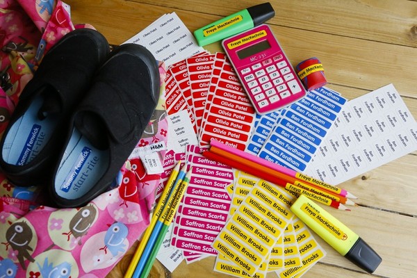 Mumsnet users review Easy2Name personalised name tags and labels