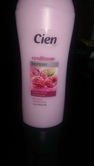 Anyone here experienced with the curly girl method & would look at these ingredients for me?