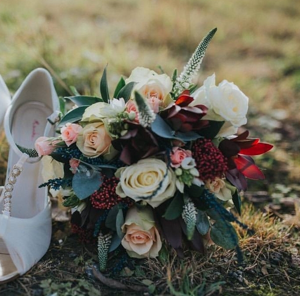 Show me your favourite bridal bouquet !