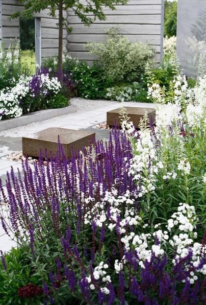 If I want a garden like this what plants do I need?