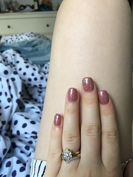 Does anyone on here do their own gel nail colour at home?