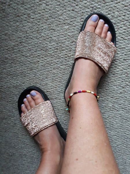 Anyone wearing sliders?