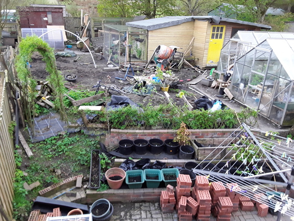 Marching into May, packed lunches all the way ! Join the frugaleers for frugal tips and friendly chat .