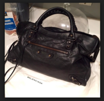 Which bag for a job interview?
