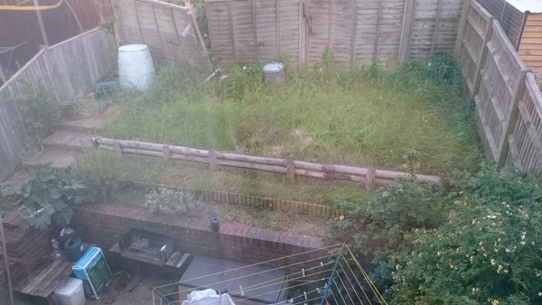 Cheap, quick and easy ways to smarten up my garden before we get evicted?