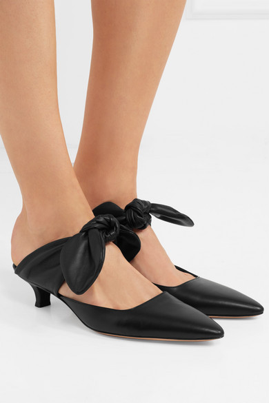 This thread is about as French as a Sainsbury's baguette