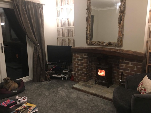 AIBU to ask you to upload a picture of your living room