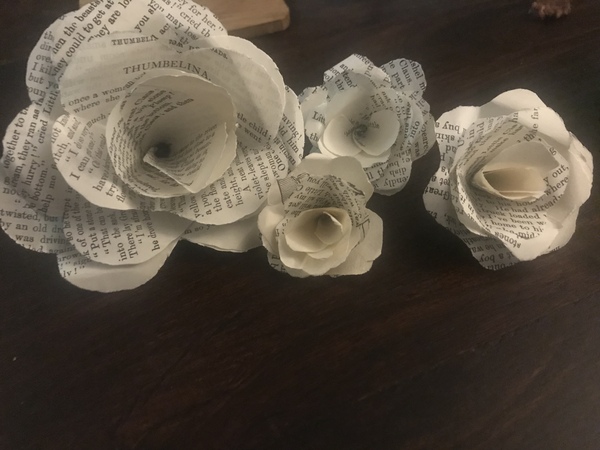 Book page bouquet