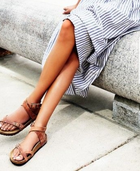 Omfg... crocs or birkenstocks! I need your help!!