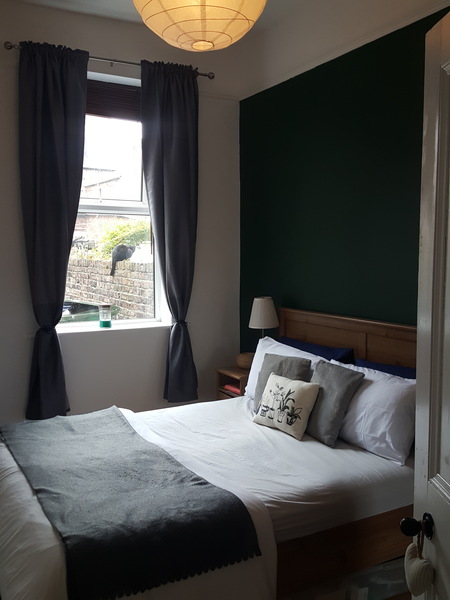 To find feature walls unbelievably naff?