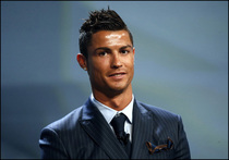 Anyone else think Cristiano Ronaldo isnt that good looking