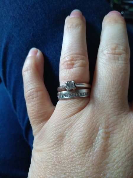 Wedding ring dilema show me yours