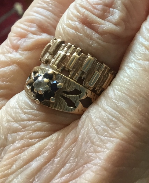 Wedding ring dilema show me yours