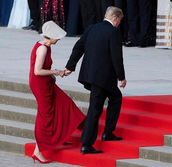 Westministenders: May's Turd Way covered in Donald's Glittery Tickertape from his Parade