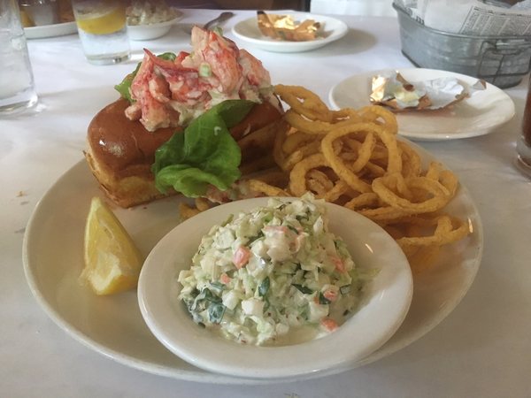 I live on a little island off of America. Ask me anything.