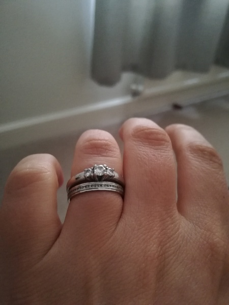 Wedding ring dilema show me yours