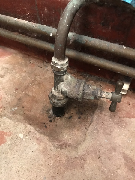 Is Pigletjohn or someone else knowledgeable about stop taps / stop cocks about?
