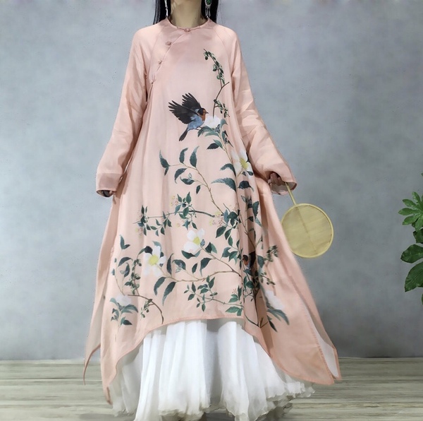 Could anyone help find this dress?