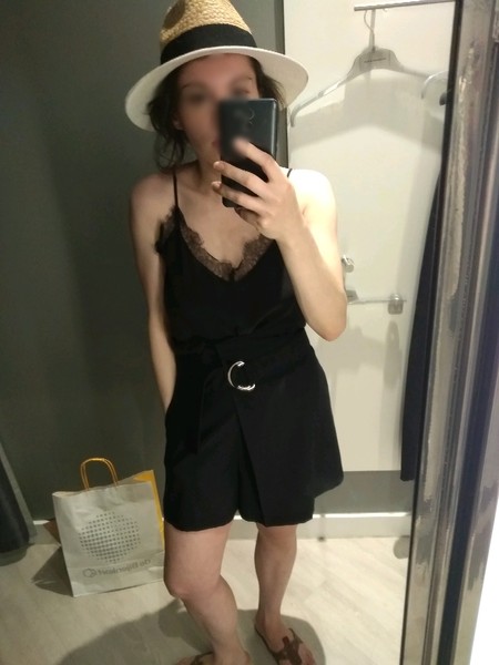 This thread is about as French as a Sainsbury's baguette