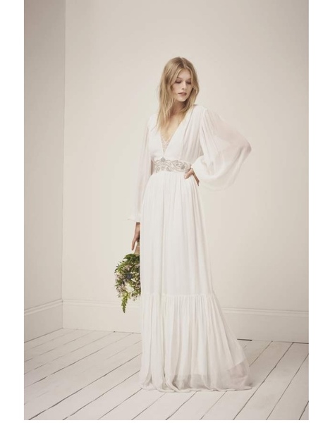 Help me find a similar dress?