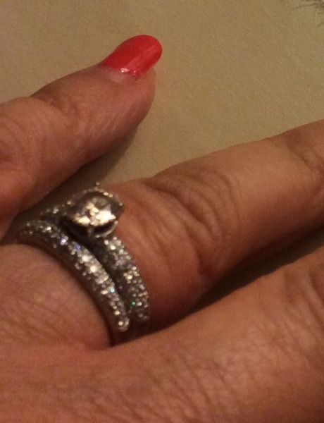 Wedding ring dilema show me yours