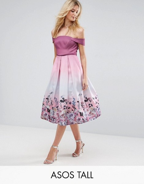 What should I wear with this dress?