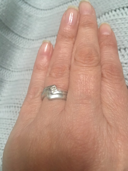 Wedding ring dilema show me yours