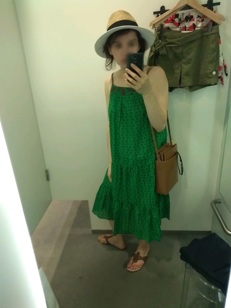 This thread is about as French as a Sainsbury's baguette