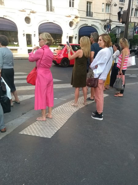 This thread is about as French as a Sainsbury's baguette