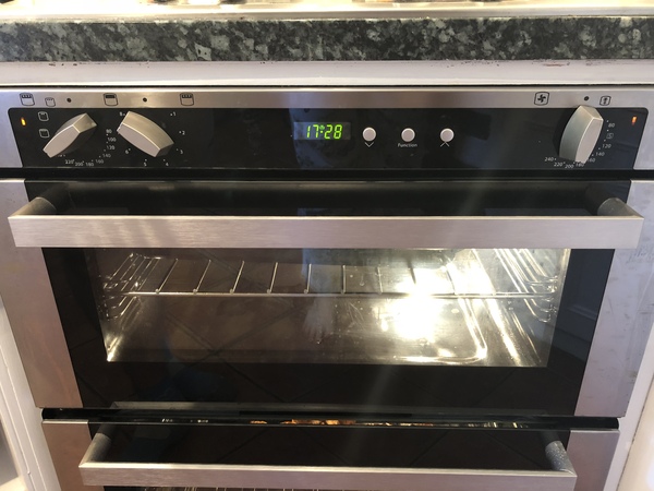 Not to have a clue what these symbols mean?! (grill oven...)