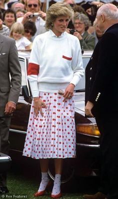 Royal style: Kate/Meghan/Bea/Euj, Maxima/Mary/Letizia/Victoria