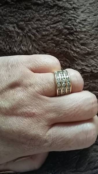 Wedding ring dilema show me yours