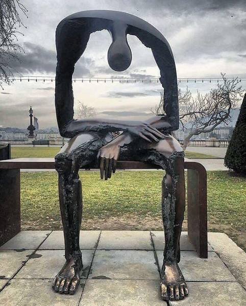 The Claw....a thread about loneliness