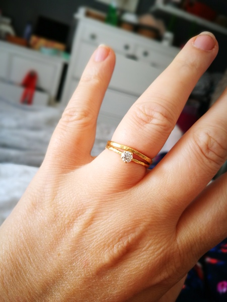 Wedding ring dilema show me yours