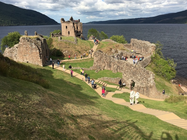 The Friendly Frugaleers: Saving and chatting as the heatwave rolls on.