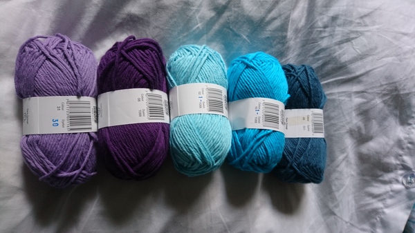 The Friendly Frugaleers: Saving and chatting as the heatwave rolls on.