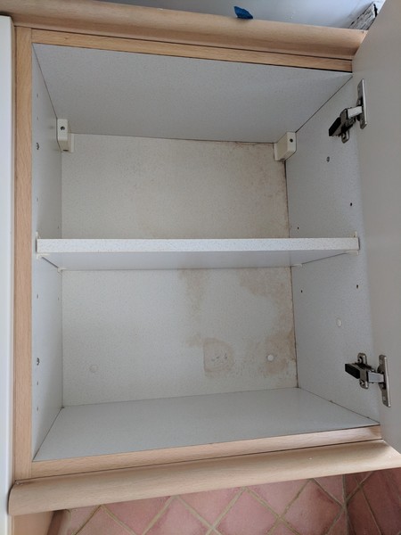 Kitchen cupboard stains help