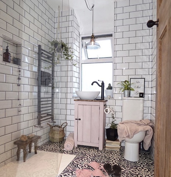 Teeny tiny en suite