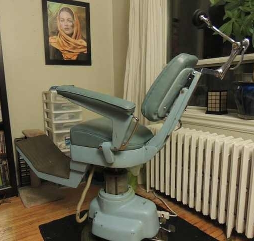 Obscure dentist chair question