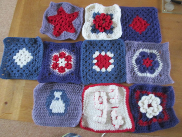 Woolly Hugs. A Blanket for the family of Mumsnetter JsOtherHalf  who very sadly died recently
