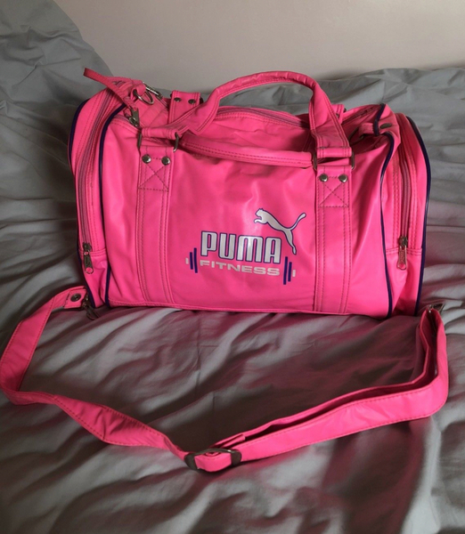 More is DD BU? A flipping tote bag??? For School???