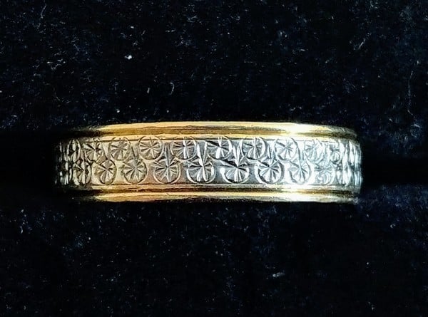 Wedding ring dilema show me yours